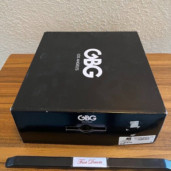 GBG Los Angeles Women's Aleya Faux Fur Winter Boots Sz 6 - Brand New with Tag - Picture 7 of 7